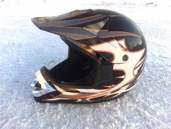 Kyon Cross hjelmer - YL